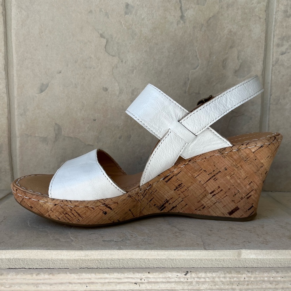 Sofft White Leather Wedge Sandals